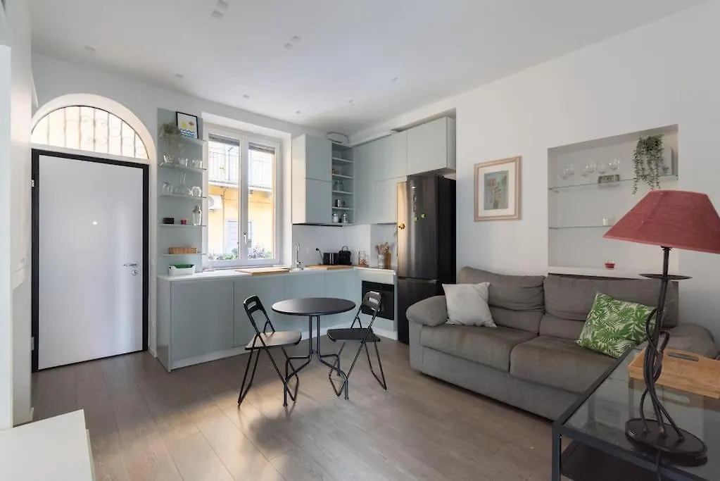 Cozy Apartment: Fioravanti12 Milán