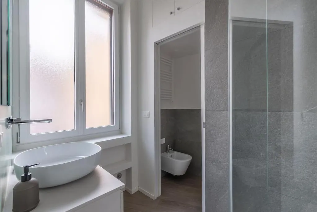 Apartment Cozy Apartment: Fioravanti12 Milan Italy
