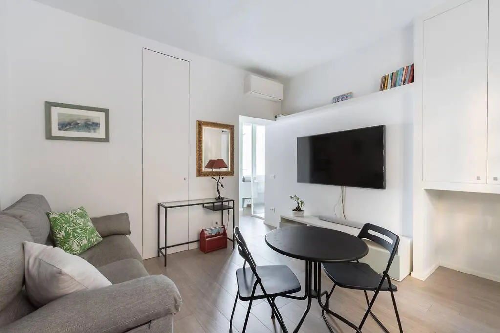 Cozy Apartment: Fioravanti12 Milan