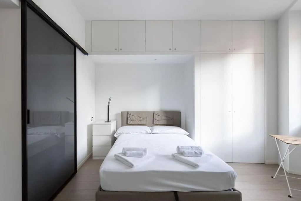 Apartment Cozy Apartment: Fioravanti12 Milan