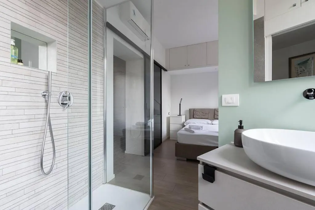 Cozy Apartment: Fioravanti12 Milan Apartment